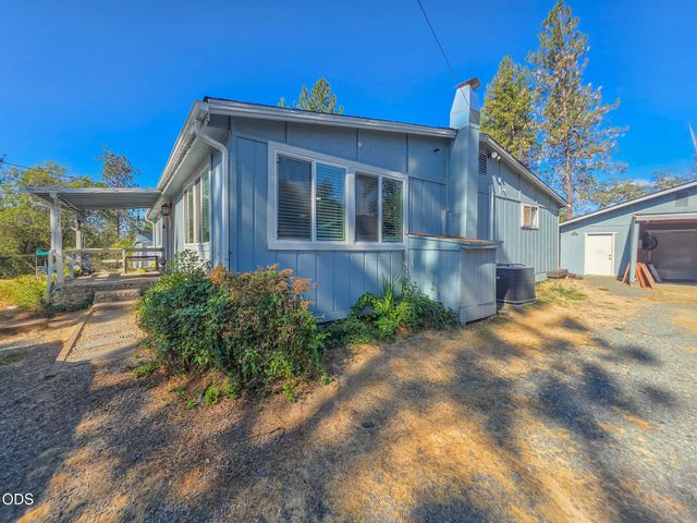 3757 Russell Road, Grants Pass, OR 97526