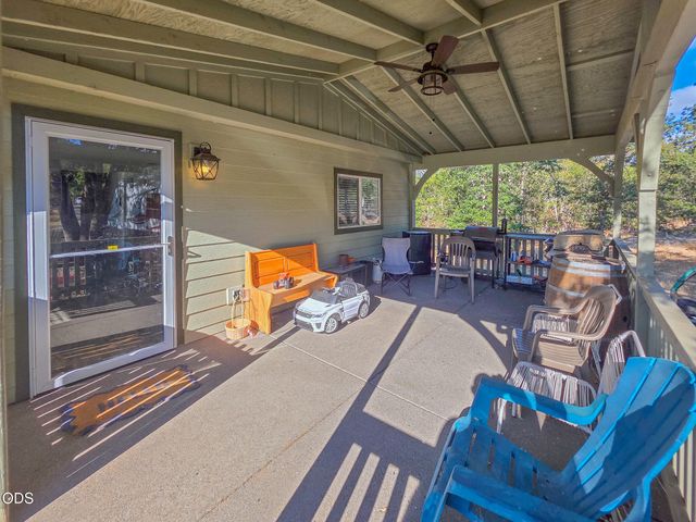 3757 Russell Road, Grants Pass, OR 97526