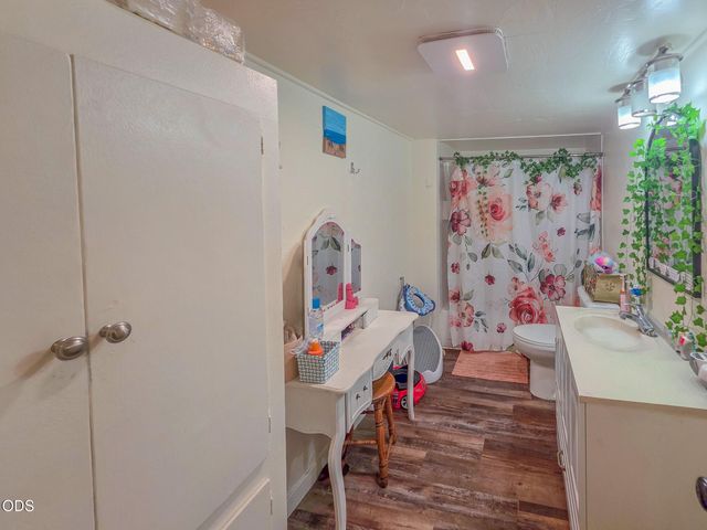 3757 Russell Road, Grants Pass, OR 97526
