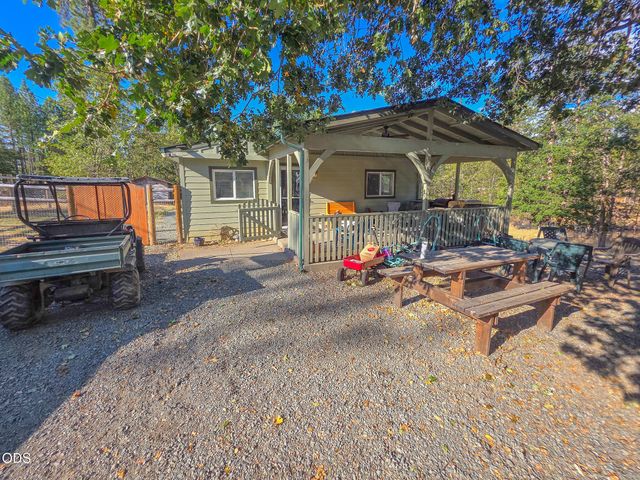 3757 Russell Road, Grants Pass, OR 97526