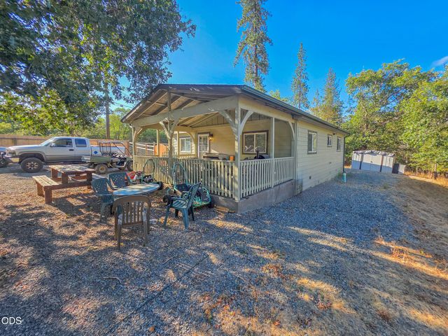 3757 Russell Road, Grants Pass, OR 97526