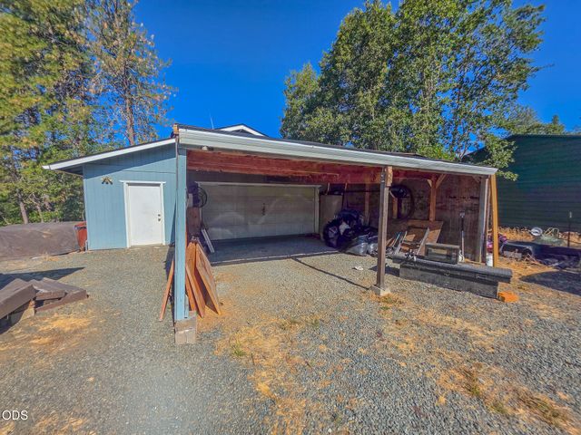 3757 Russell Road, Grants Pass, OR 97526