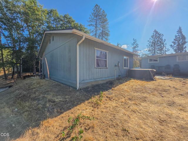 3757 Russell Road, Grants Pass, OR 97526
