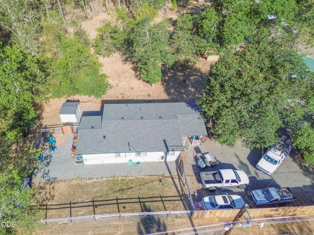 3757 Russell Road, Grants Pass, OR 97526
