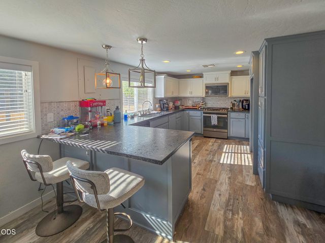 3757 Russell Road, Grants Pass, OR 97526