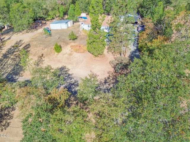 3757 Russell Road, Grants Pass, OR 97526