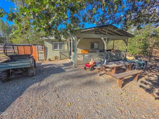 3757 Russell Road, Grants Pass, OR 97526