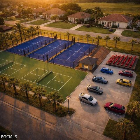 323 NW 15th TER, Cape Coral, FL 33993