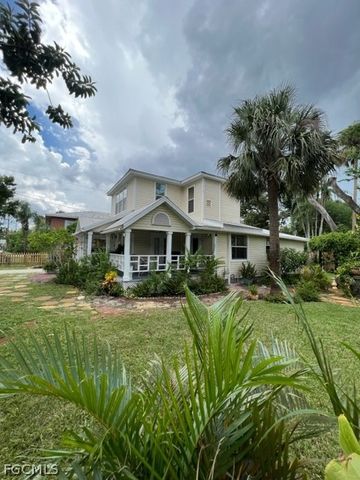 2579 2nd ST, Fort Myers, FL 33901