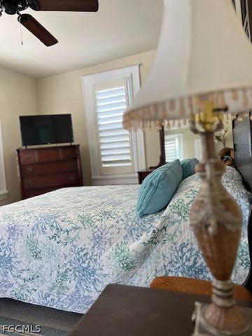 2579 2nd ST, Fort Myers, FL 33901