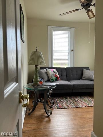 2579 2nd ST, Fort Myers, FL 33901