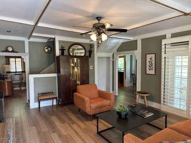 2579 2nd ST, Fort Myers, FL 33901