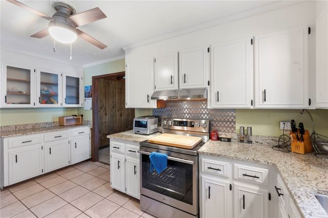 200 Pine Wood Drive, Greenville, SC 29607