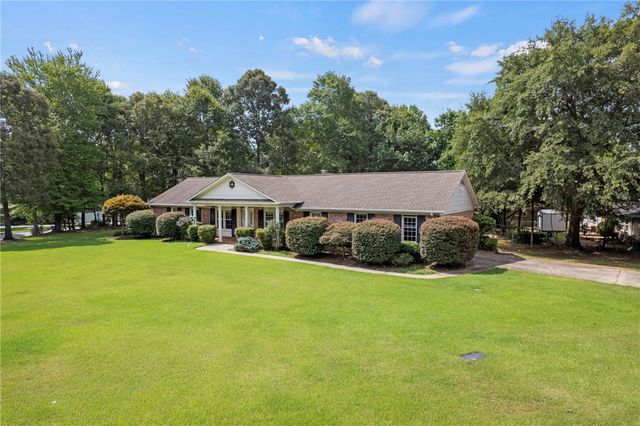 200 Pine Wood Drive, Greenville, SC 29607
