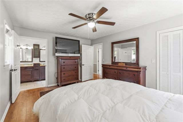 200 Pine Wood Drive, Greenville, SC 29607