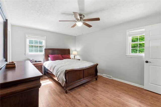 200 Pine Wood Drive, Greenville, SC 29607