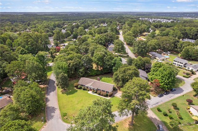 200 Pine Wood Drive, Greenville, SC 29607