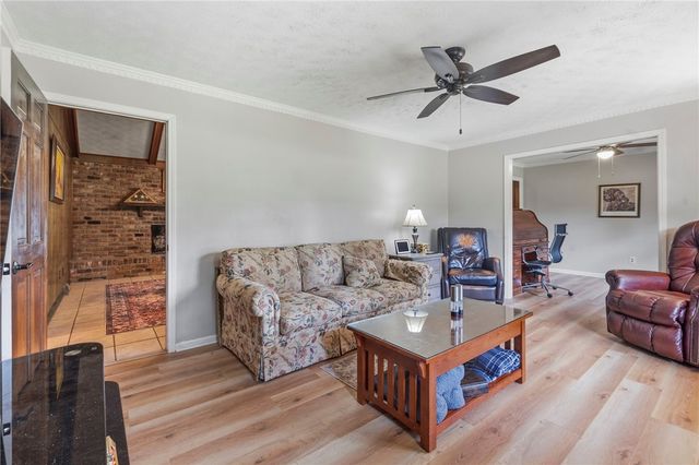 200 Pine Wood Drive, Greenville, SC 29607