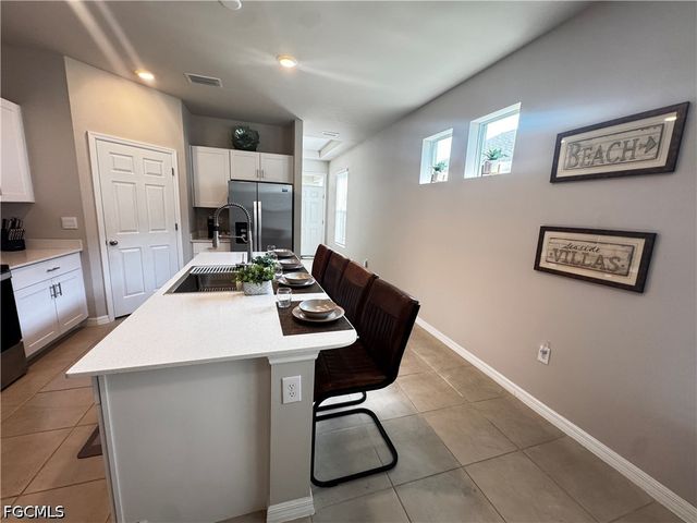 882 Friendship CIR, Labelle, FL 33935