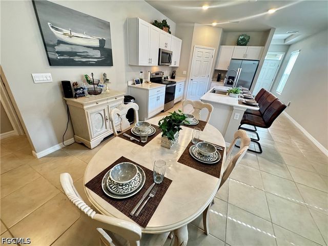 882 Friendship CIR, Labelle, FL 33935