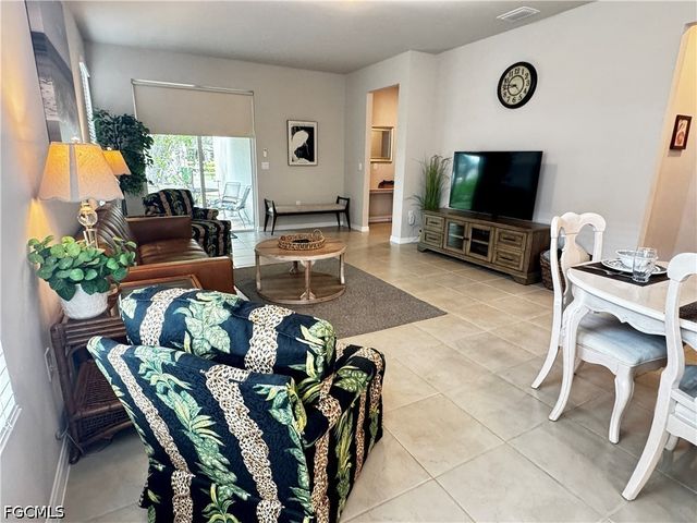 882 Friendship CIR, Labelle, FL 33935