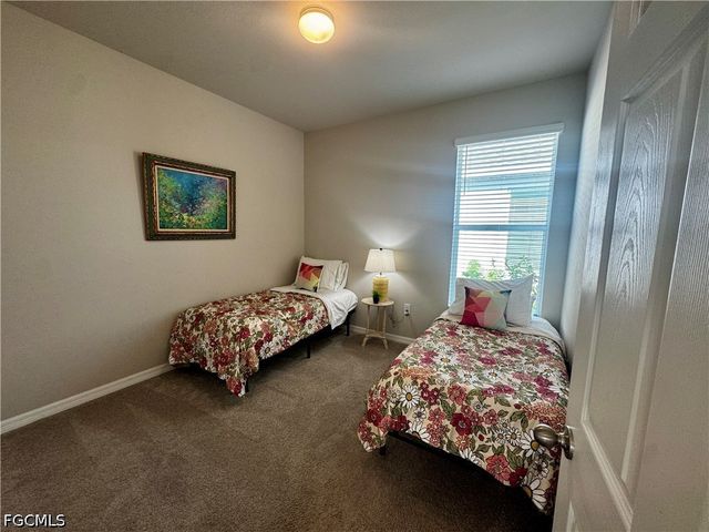 882 Friendship CIR, Labelle, FL 33935