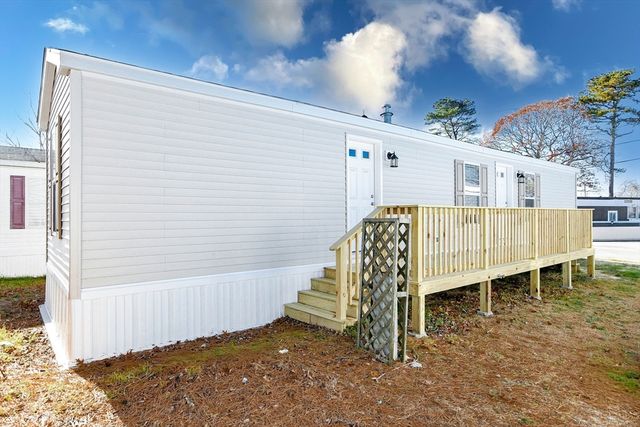 3040 Cranberry Hwy 32, Wareham, MA 02538