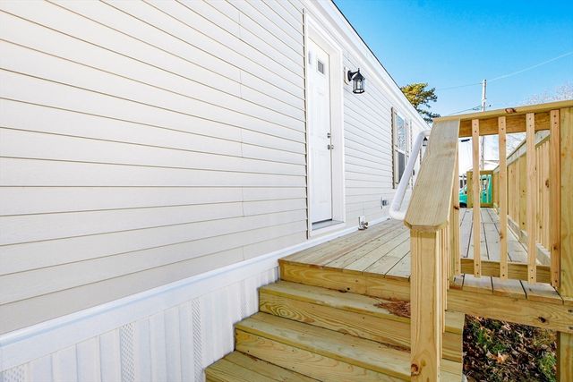 3040 Cranberry Hwy 32, Wareham, MA 02538