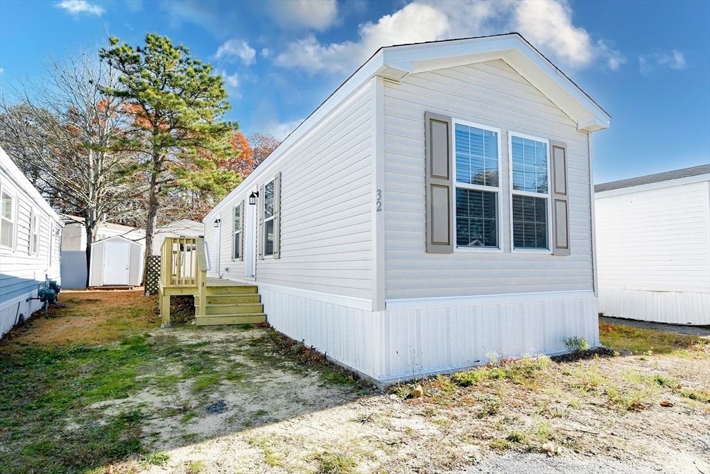 3040 Cranberry Hwy 32, Wareham, MA 02538