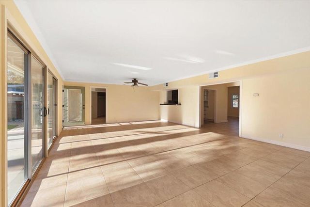 1617 E Paseo El Mirador, Palm Springs, CA 92262