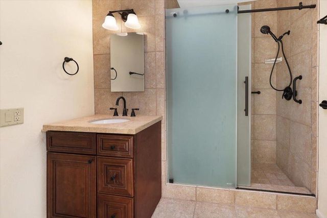 1617 E Paseo El Mirador, Palm Springs, CA 92262