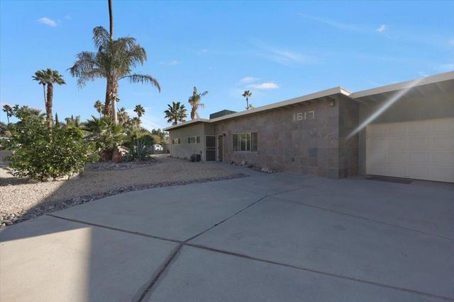 1617 E Paseo El Mirador, Palm Springs, CA 92262