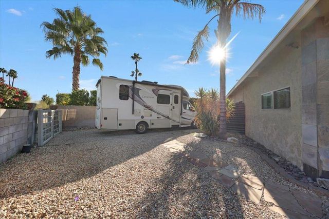 1617 E Paseo El Mirador, Palm Springs, CA 92262