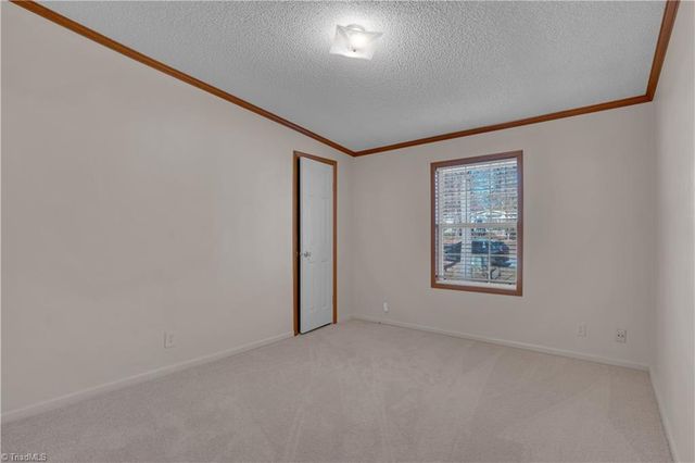 5507 Bridgeway Drive, Greensboro, NC 27406