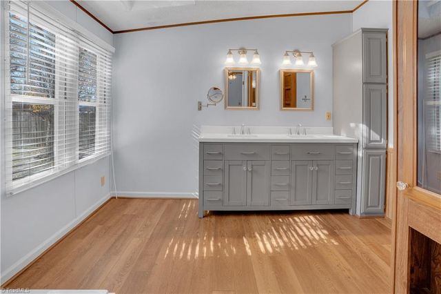 5507 Bridgeway Drive, Greensboro, NC 27406