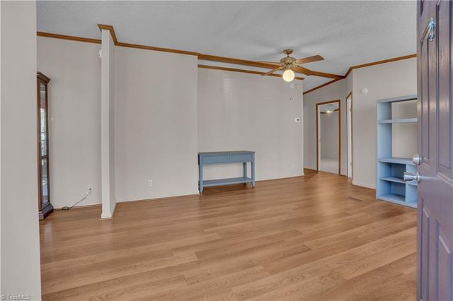 5507 Bridgeway Drive, Greensboro, NC 27406