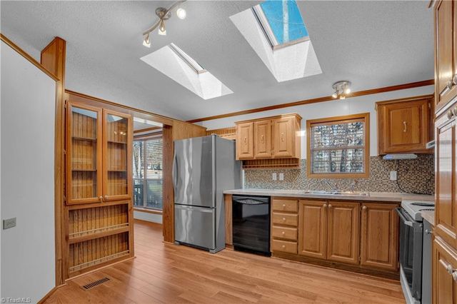 5507 Bridgeway Drive, Greensboro, NC 27406