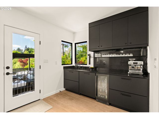 2834 Se CARLTON St, Portland, OR 97202