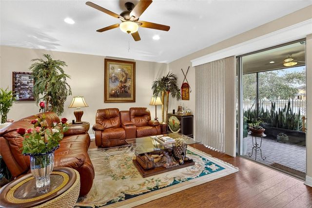 5242 FALLEN LEAF DRIVE, Riverview, FL 33578