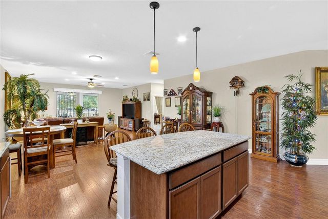 5242 FALLEN LEAF DRIVE, Riverview, FL 33578