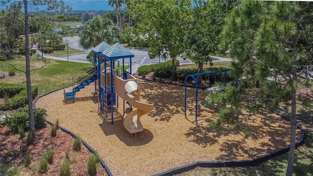 5242 FALLEN LEAF DRIVE, Riverview, FL 33578