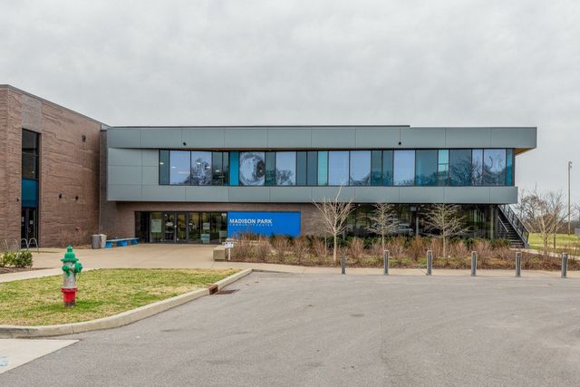 555 N DuPont Ave Apt E105, Madison, TN 37115