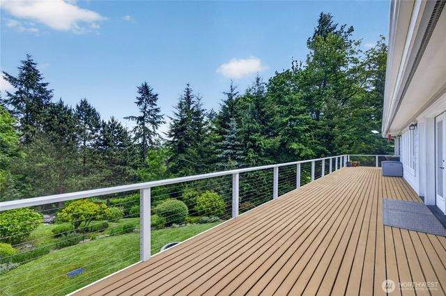 146 E Welcher Road, Coupeville, WA 98239
