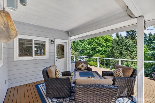 146 E Welcher Road, Coupeville, WA 98239