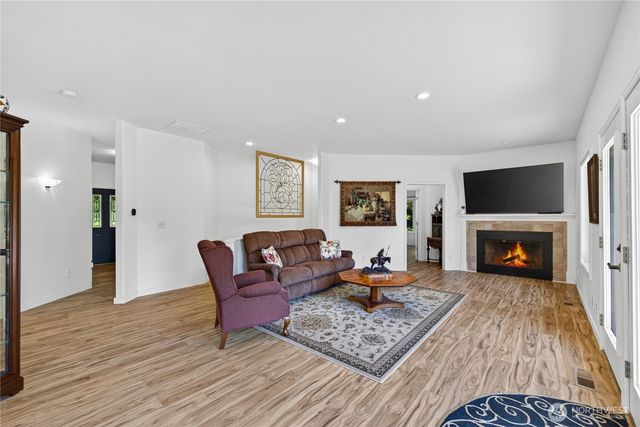 146 E Welcher Road, Coupeville, WA 98239