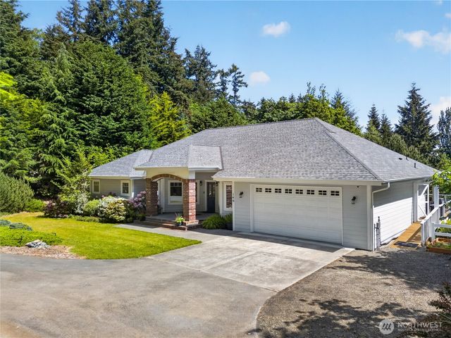 146 E Welcher Road, Coupeville, WA 98239