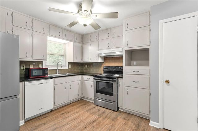 1476 Indian Forest Trail, Stone Mountain, GA 30083