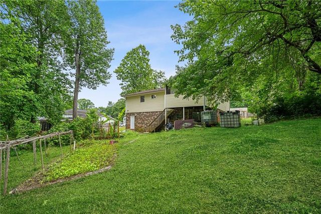 1476 Indian Forest Trail, Stone Mountain, GA 30083