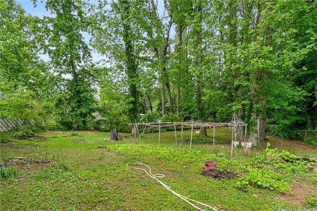 1476 Indian Forest Trail, Stone Mountain, GA 30083