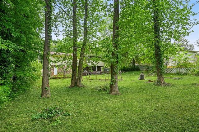 1476 Indian Forest Trail, Stone Mountain, GA 30083